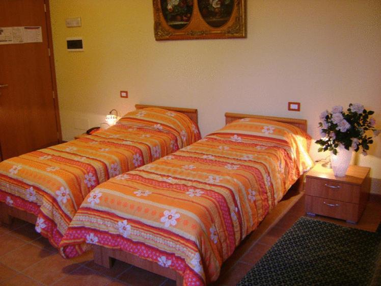 Albergo Corte Antica Вилафранка ди Верона Екстериор снимка