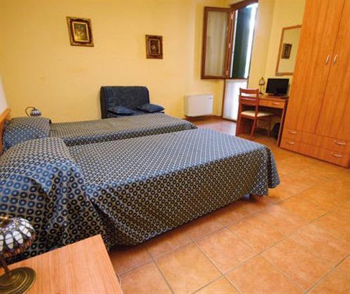 Albergo Corte Antica Вилафранка ди Верона Екстериор снимка